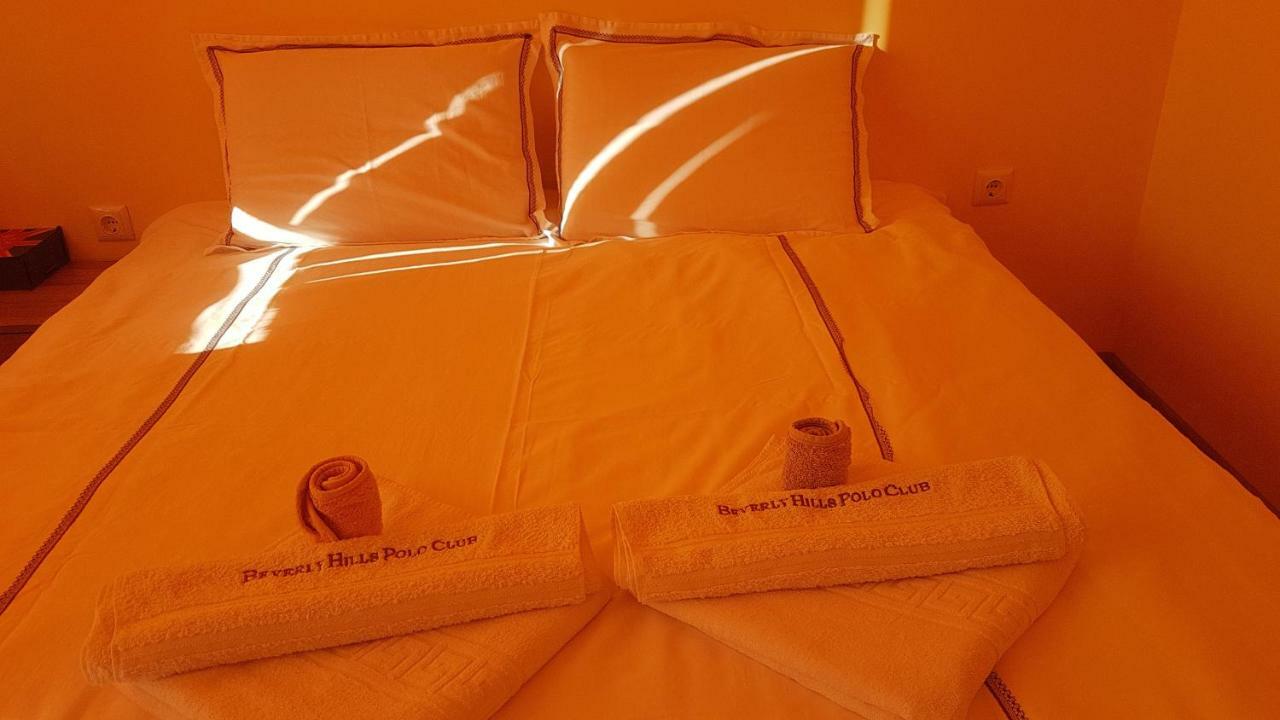 Malavi Guest House Krasen! Comfort&Clean! 외부 사진