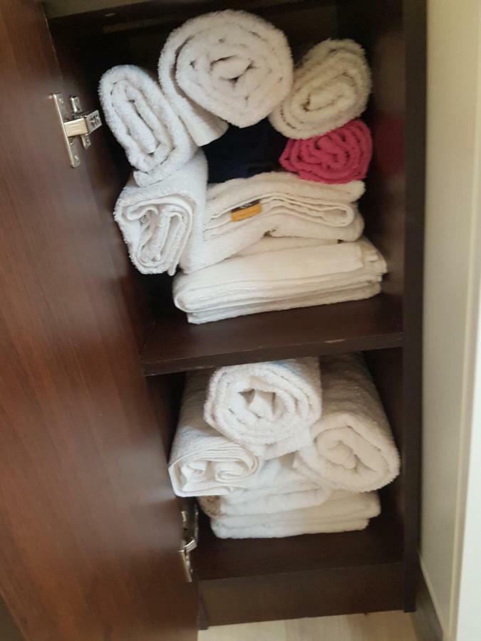 Malavi Guest House Krasen! Comfort&Clean! 외부 사진