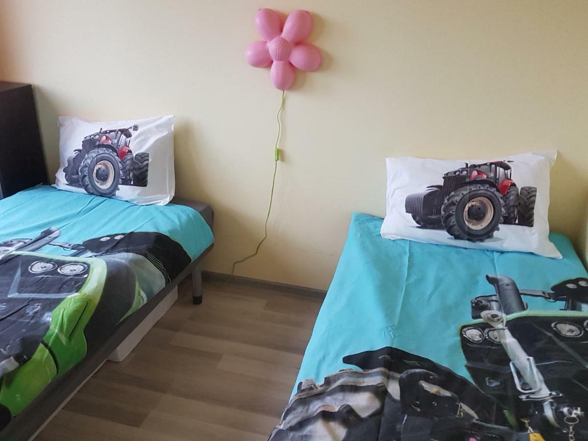 Malavi Guest House Krasen! Comfort&Clean! 외부 사진