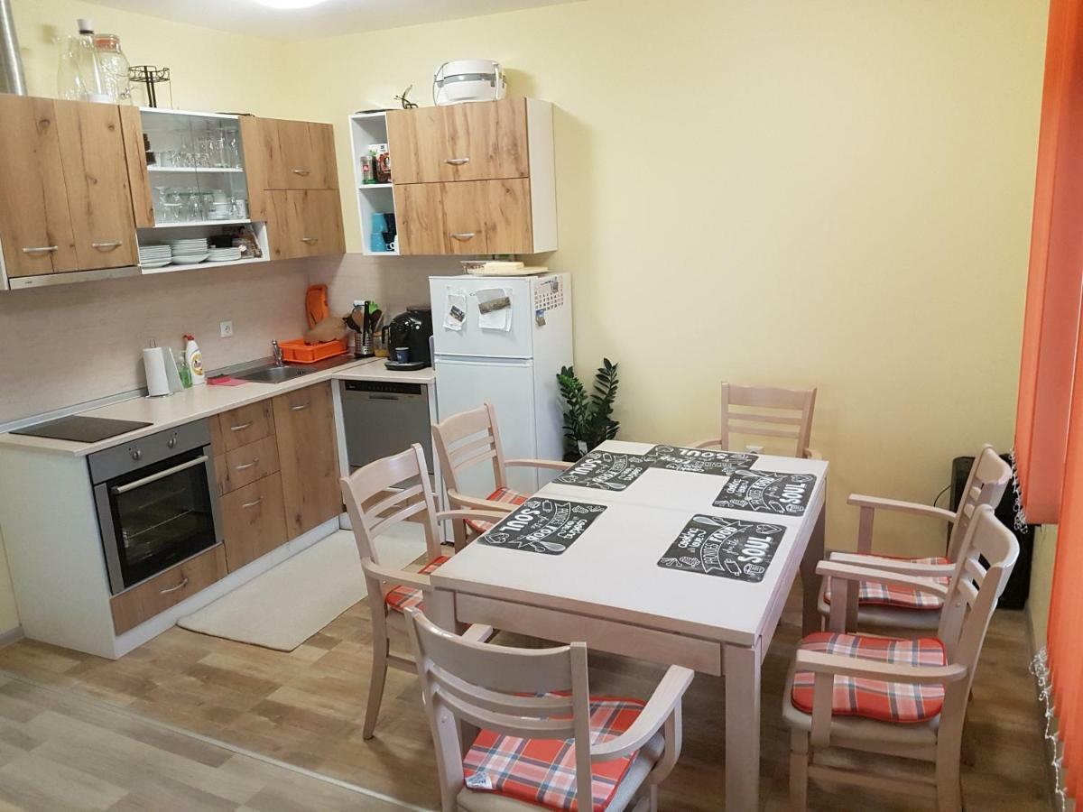 Malavi Guest House Krasen! Comfort&Clean! 외부 사진