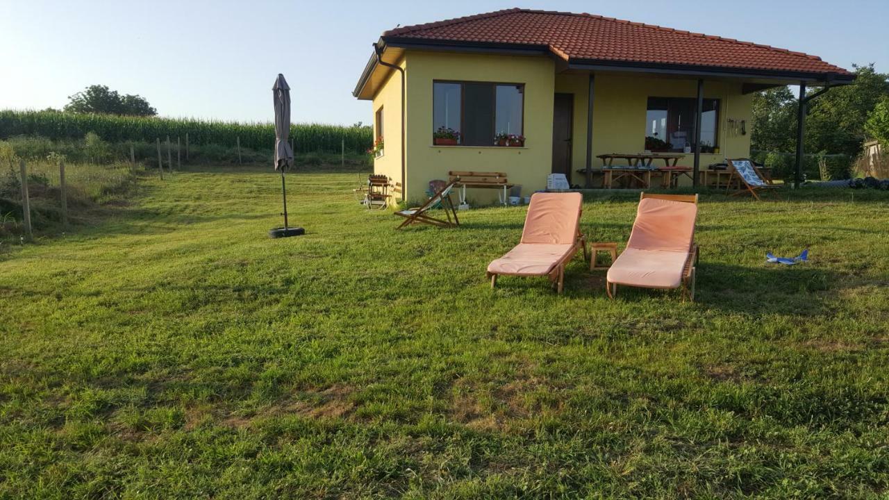 Malavi Guest House Krasen! Comfort&Clean! 외부 사진