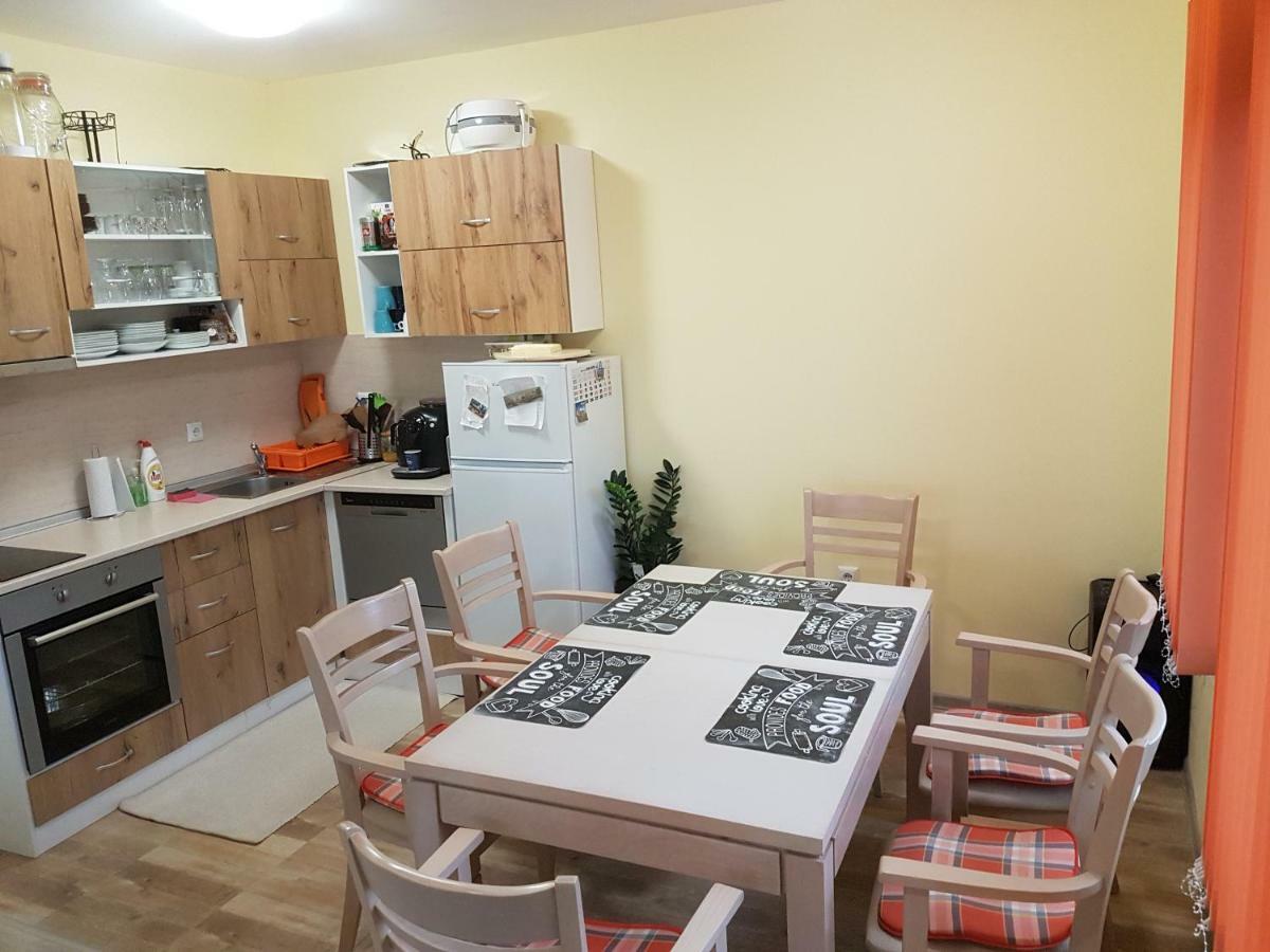 Malavi Guest House Krasen! Comfort&Clean! 외부 사진
